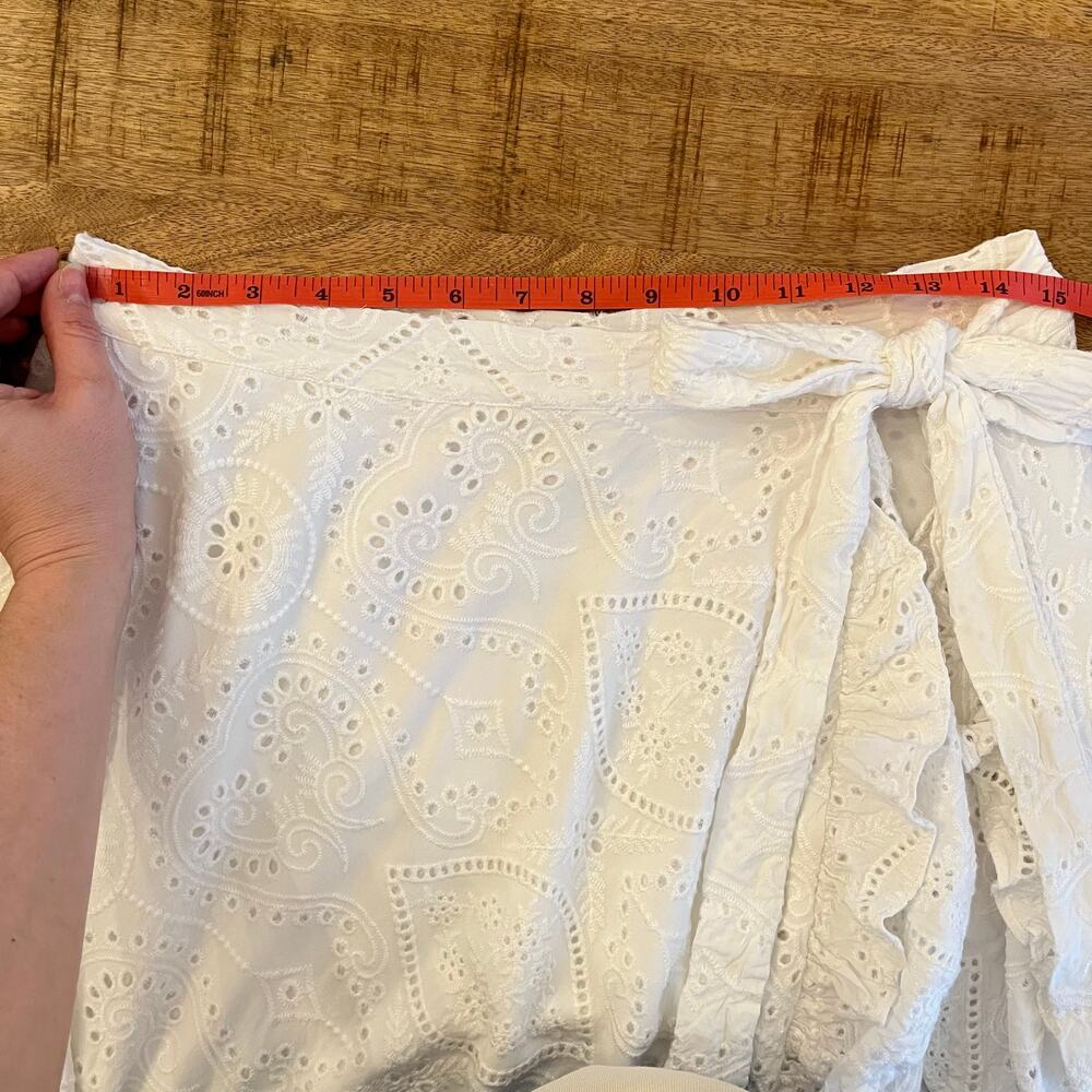 Encantadore Sarong Wrap Skirt Coverup M Eyelet Embroidered White Beach Resort - Picture 16 of 16